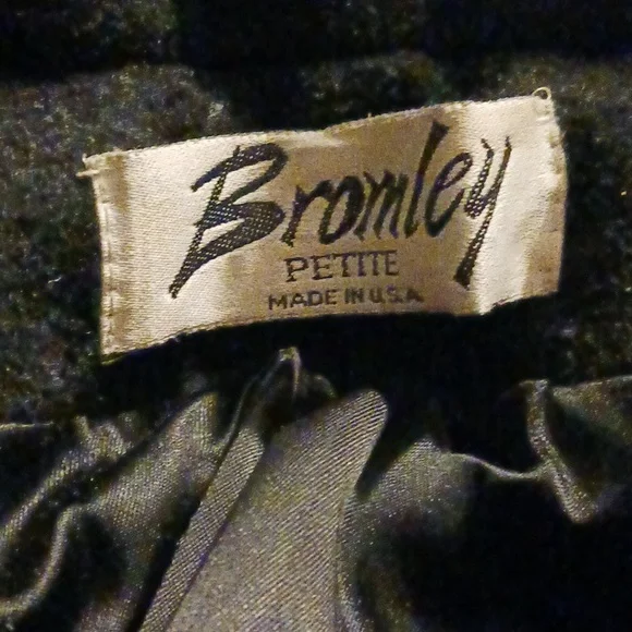 Beautiful Bromley wool coat, large - Picture 4 of 6